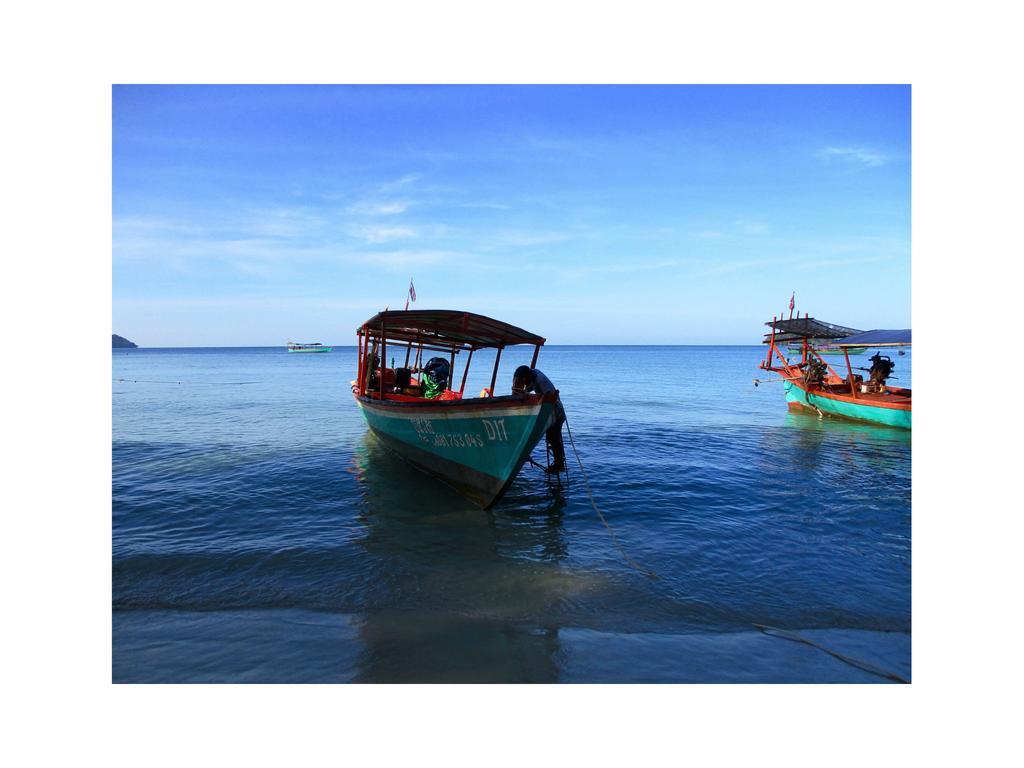 ホテル オムホーム シアヌークビル エクステリア 写真